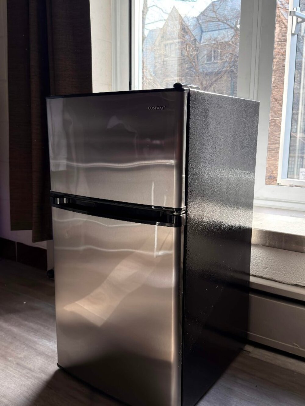 Compact Mini Refrigerator